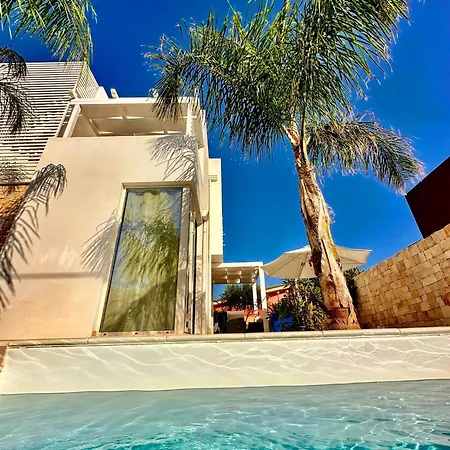 La Perla Di Villa *